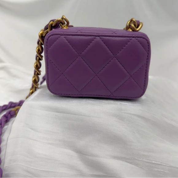 CHANEL PURPLE QUILTED LAMBSKIN MINI CC ZIP ON A CHAIN NWOT - Picture 2 of 10